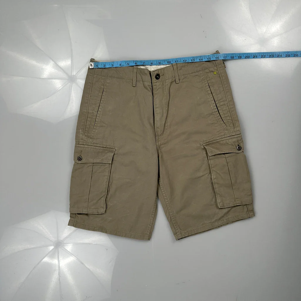 Levis Cargo Shorts - 32W 11L Khaki Cotton - Image 3