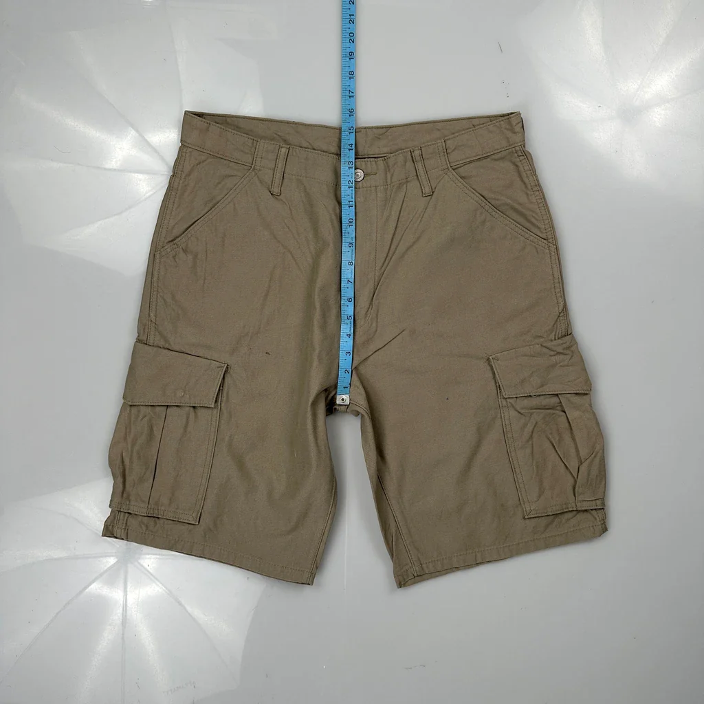 Levis Cargo Shorts - 36W 11L Khaki Cotton - Image 4