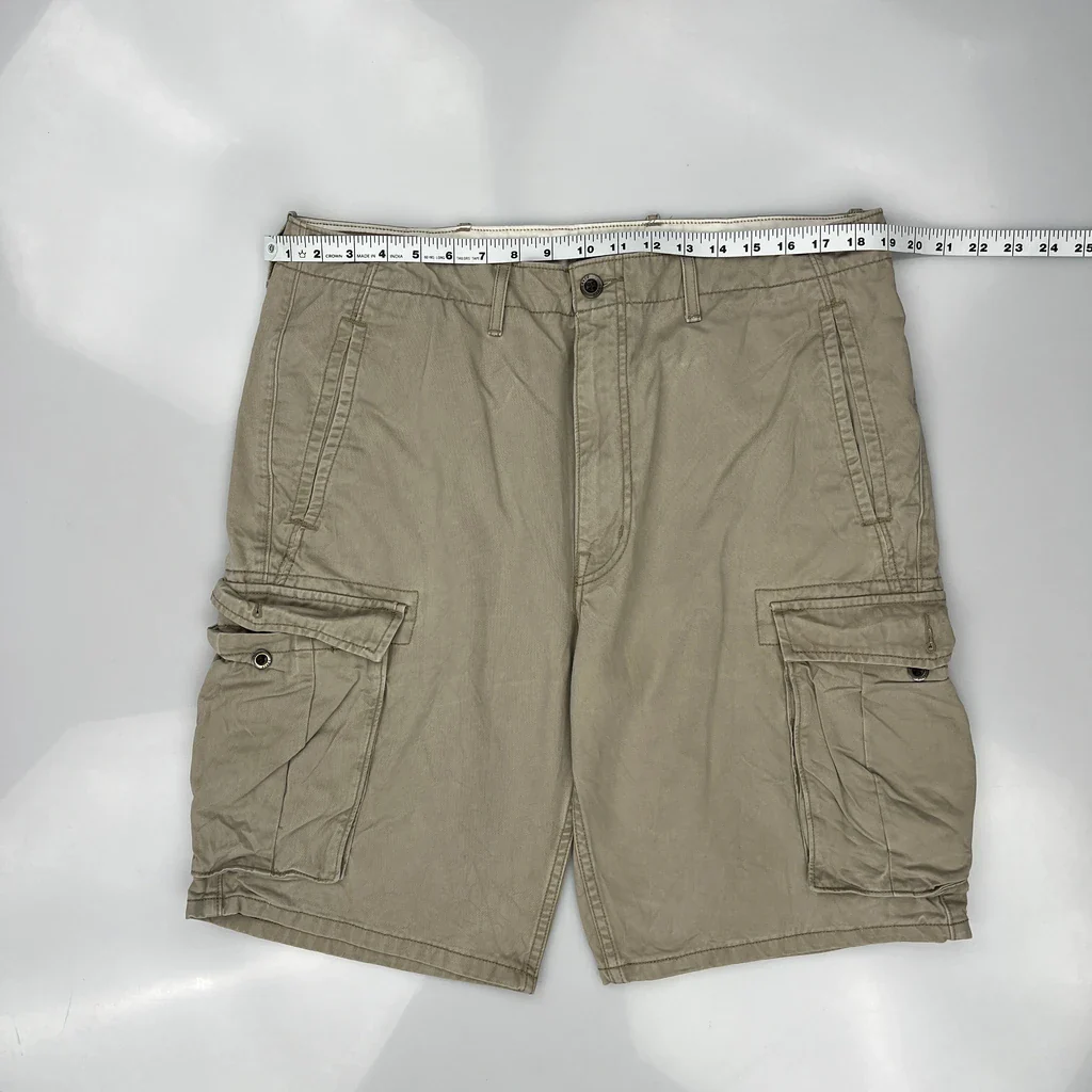 Levis Cargo Shorts - 38W 11L Khaki Cotton - Image 3