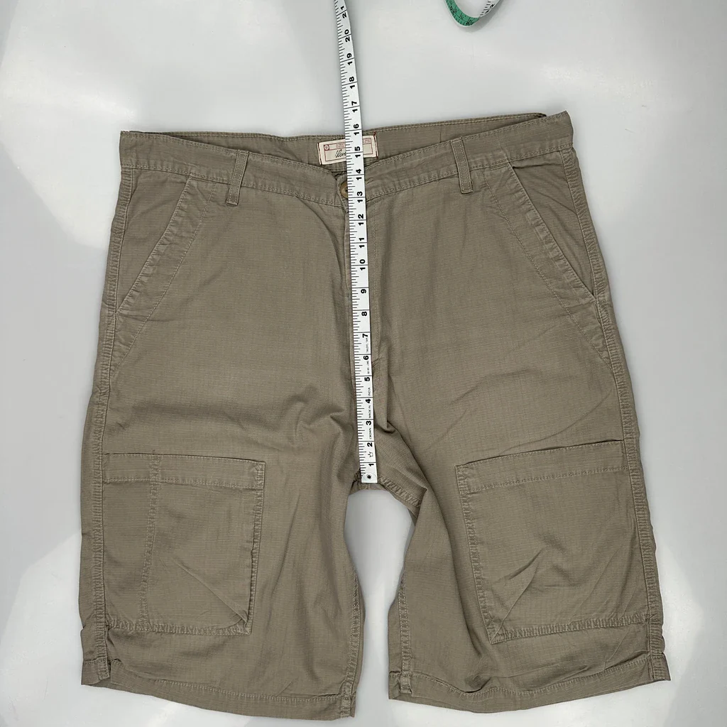 Levis Cargo Shorts - 40W 13L Khaki Cotton - Image 4