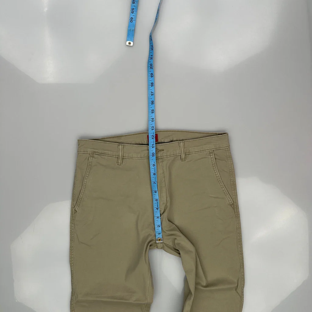 Levis Chinos - 34W 27L Khaki Cotton - Image 4