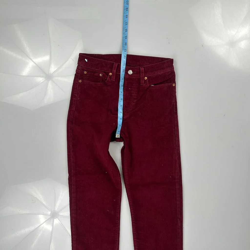 Levis Cord Trousers - 26″ Waist Burgundy Corduroy - Image 4