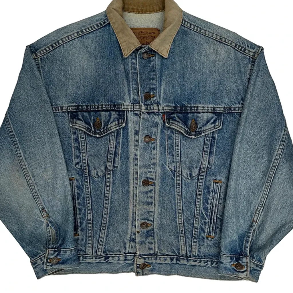 Levis Collared Denim Jacket - Medium Blue Denim - Image 5