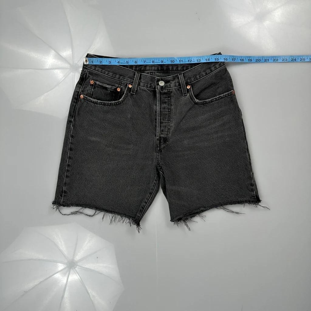 Levis Cut Off Denim Shorts - 31W 7L Black Cotton - Image 3