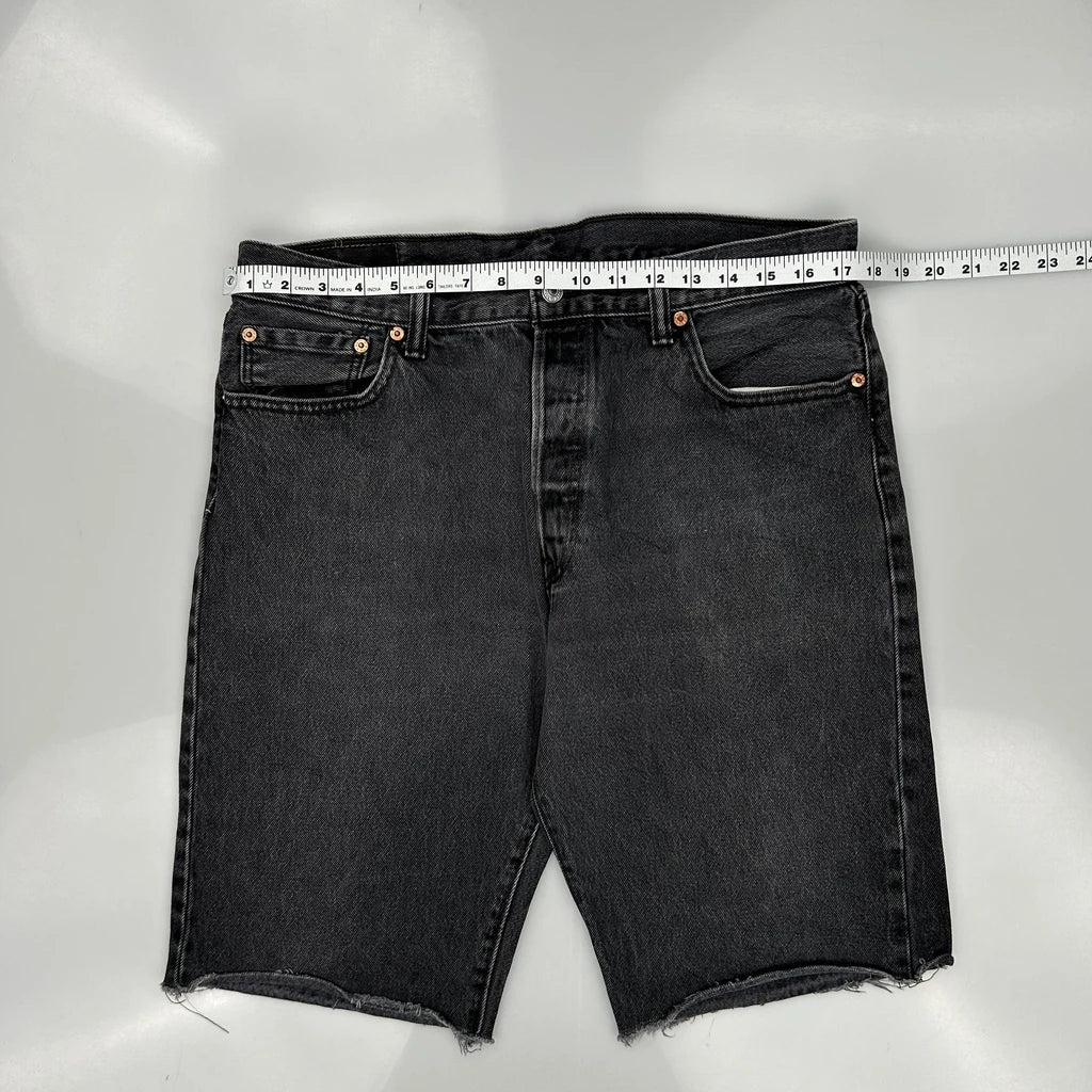 Levis Cut Off Denim Shorts - 34W 11L Black Denim - Image 3