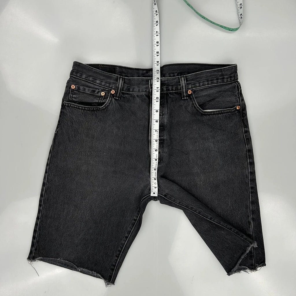 Levis Cut Off Denim Shorts - 34W 11L Black Denim - Image 4