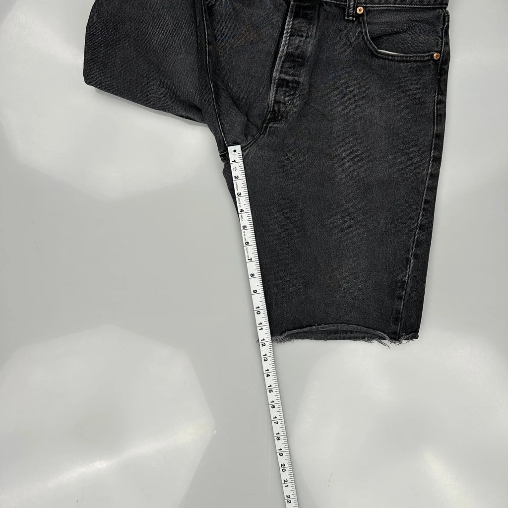 Levis Cut Off Denim Shorts - 34W 11L Black Denim - Image 5