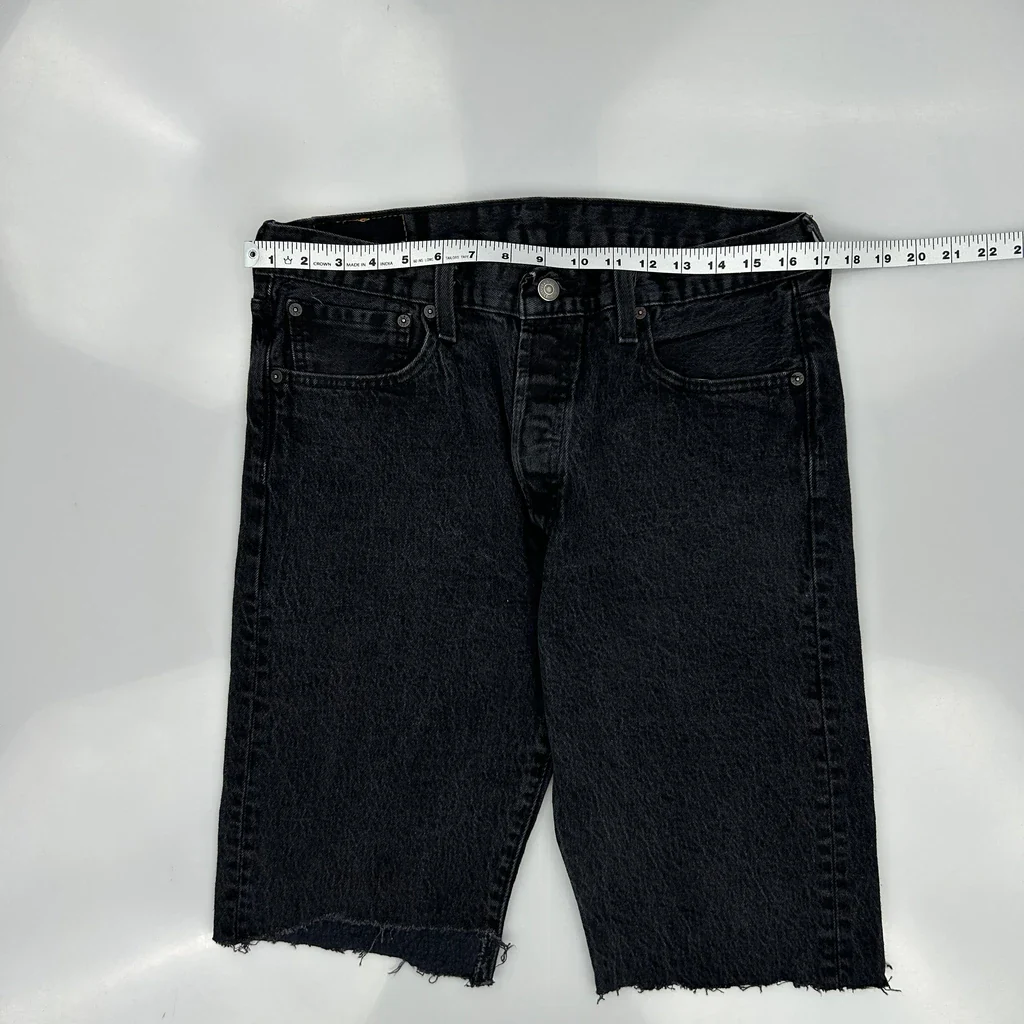 Levis Cut Off Denim Shorts - 34W 11L Black Denim - Image 3