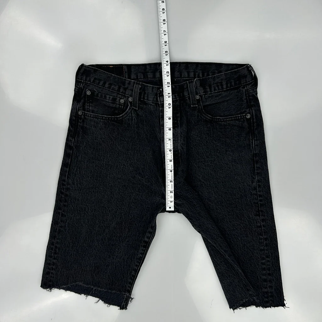 Levis Cut Off Denim Shorts - 34W 11L Black Denim - Image 4
