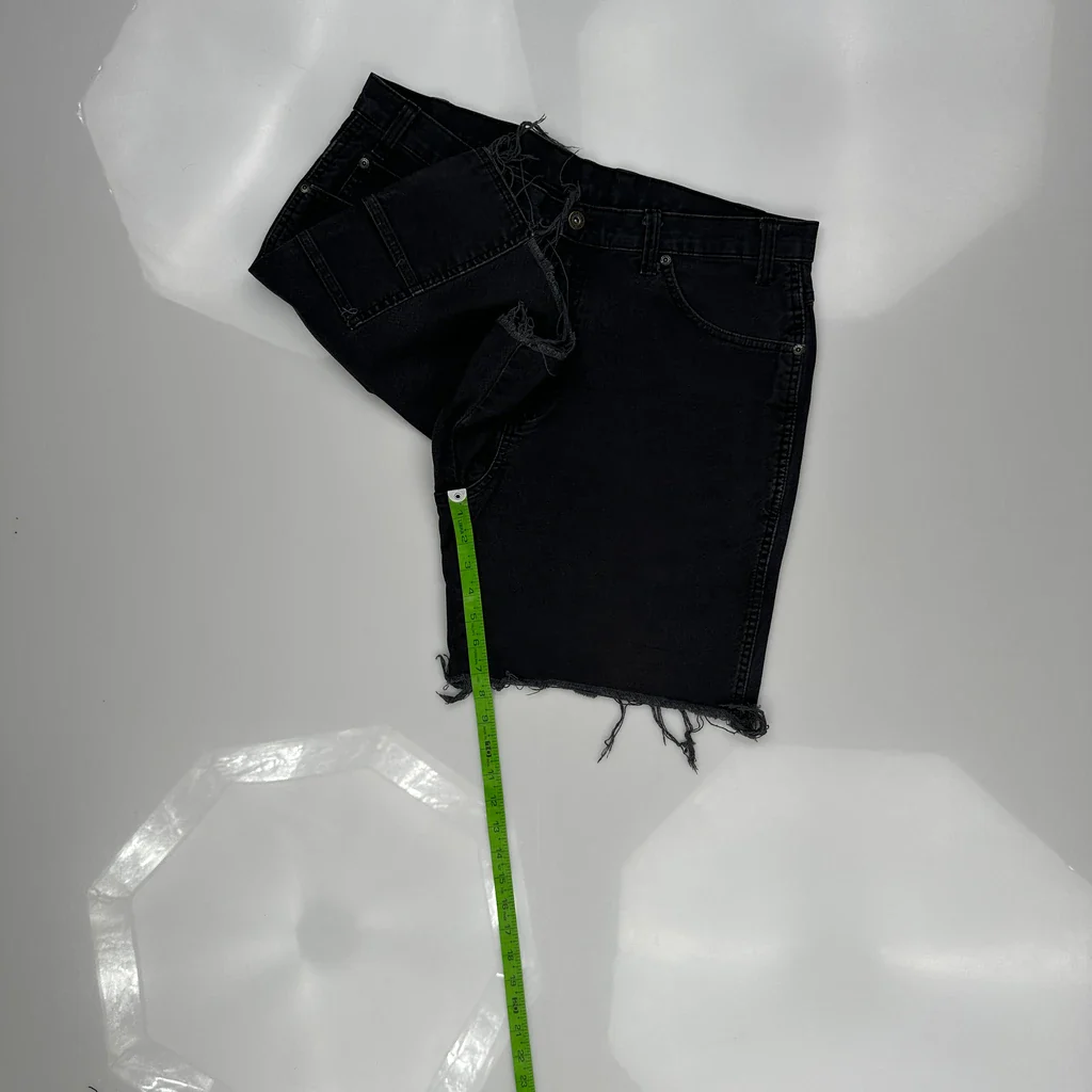 Levis Denim Shorts - 34W 7L Black Cotton - Image 5
