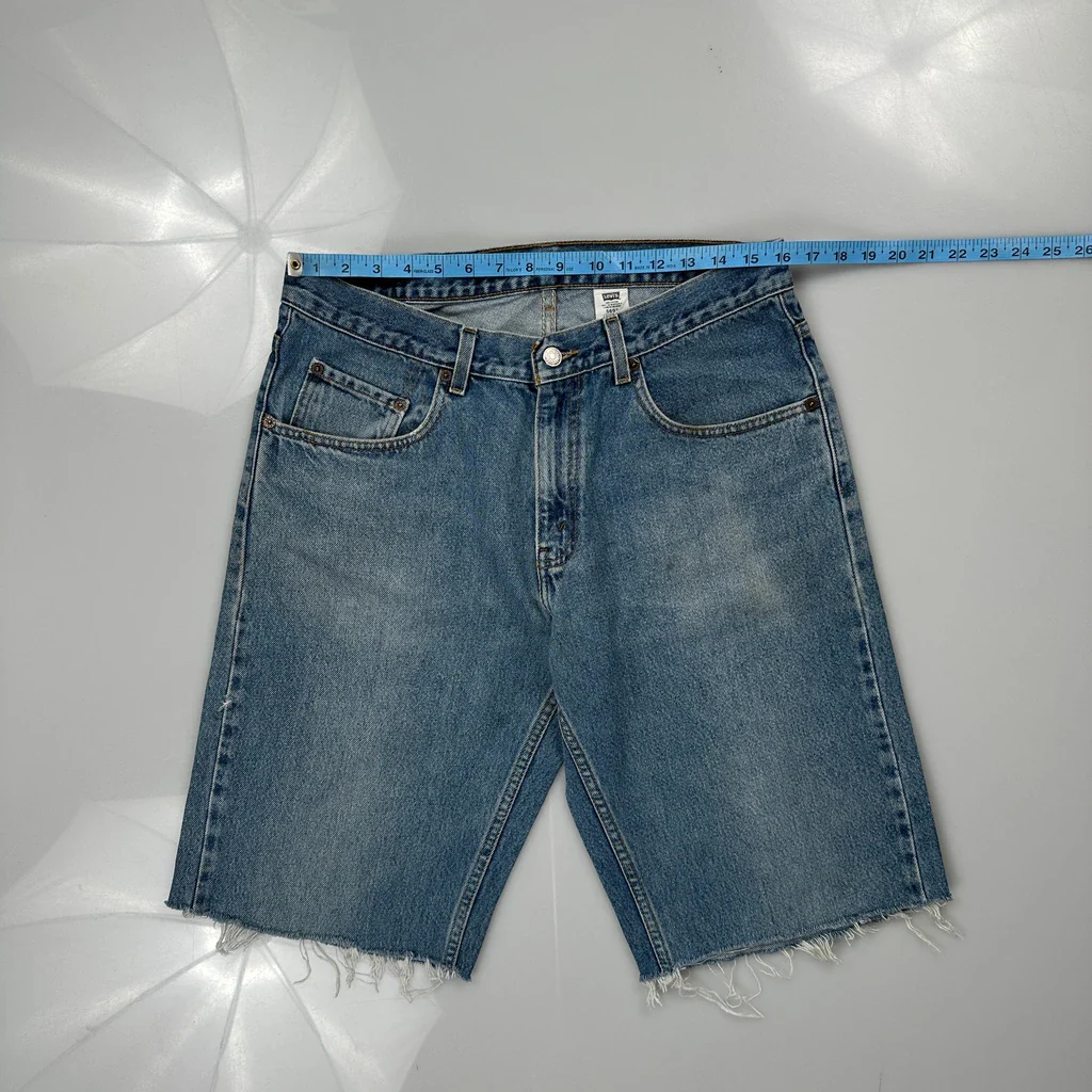 Levis Cut Off Denim Shorts - 32W 11L Blue Cotton - Image 3