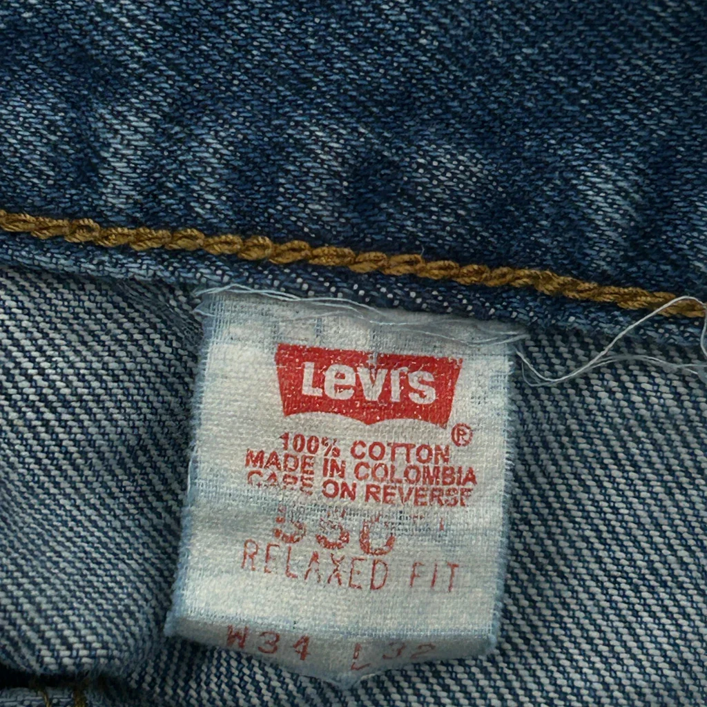 Levis Cut Off Denim Shorts - 33W 11L Blue Cotton - Image 6