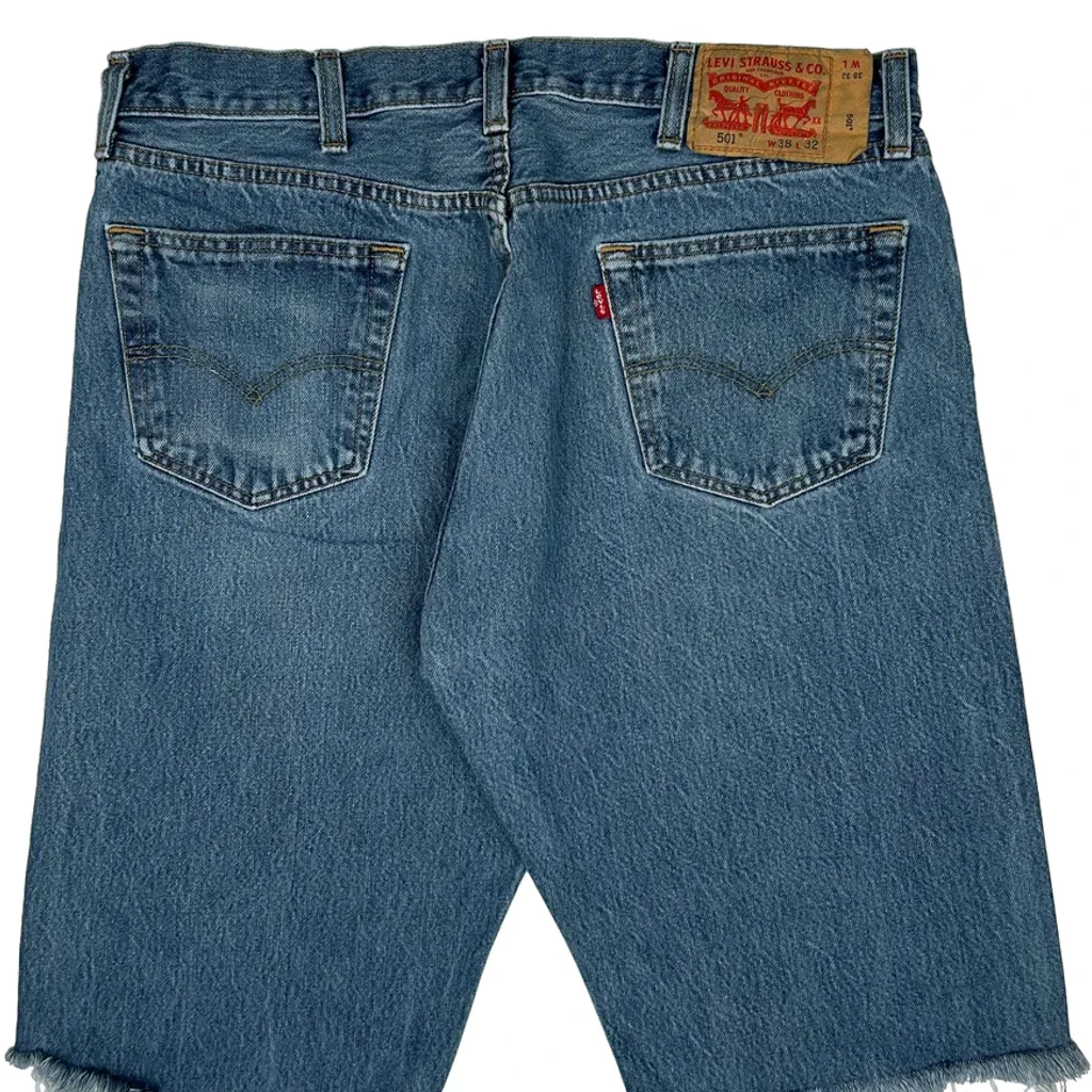Levis Cut Off Denim Shorts - 34W 10L Blue Denim - Image 7