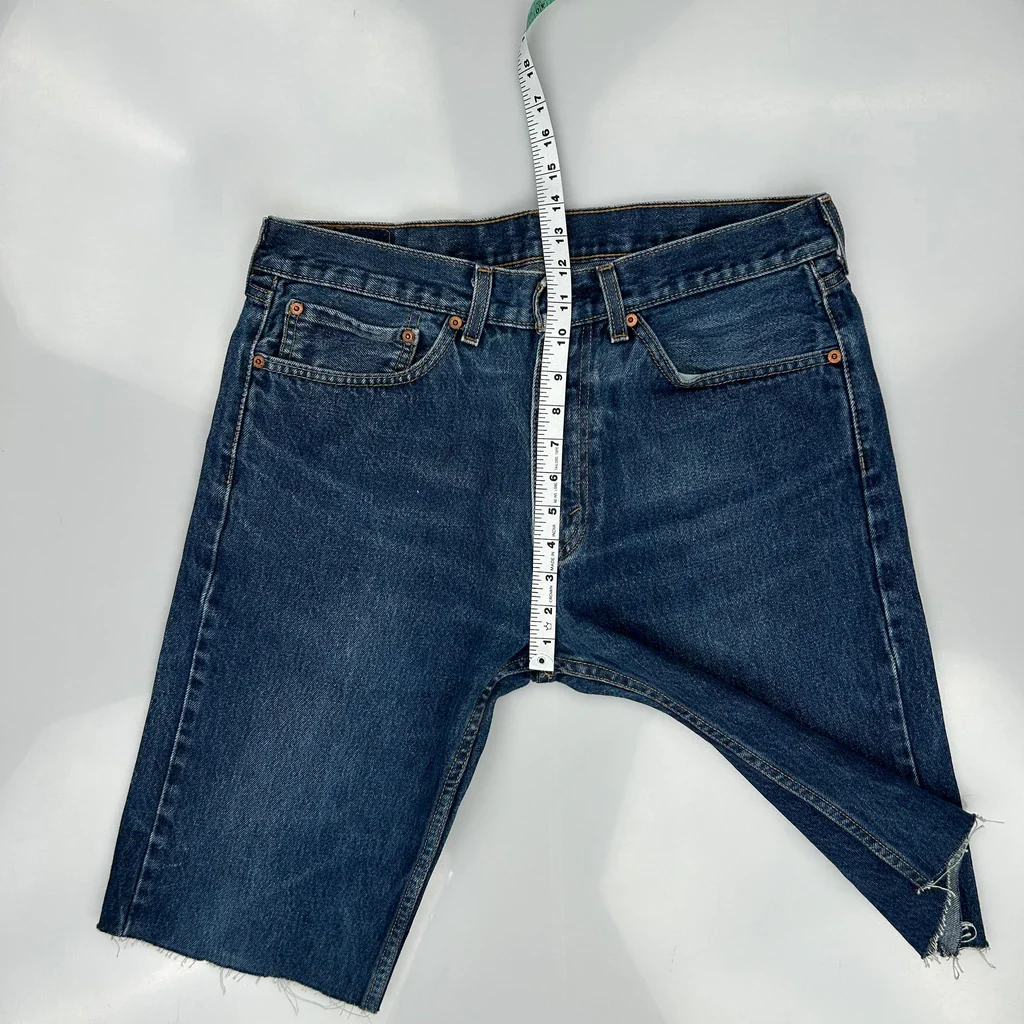 Levis Cut Off Denim Shorts - 34W 11L Blue Denim - Image 4