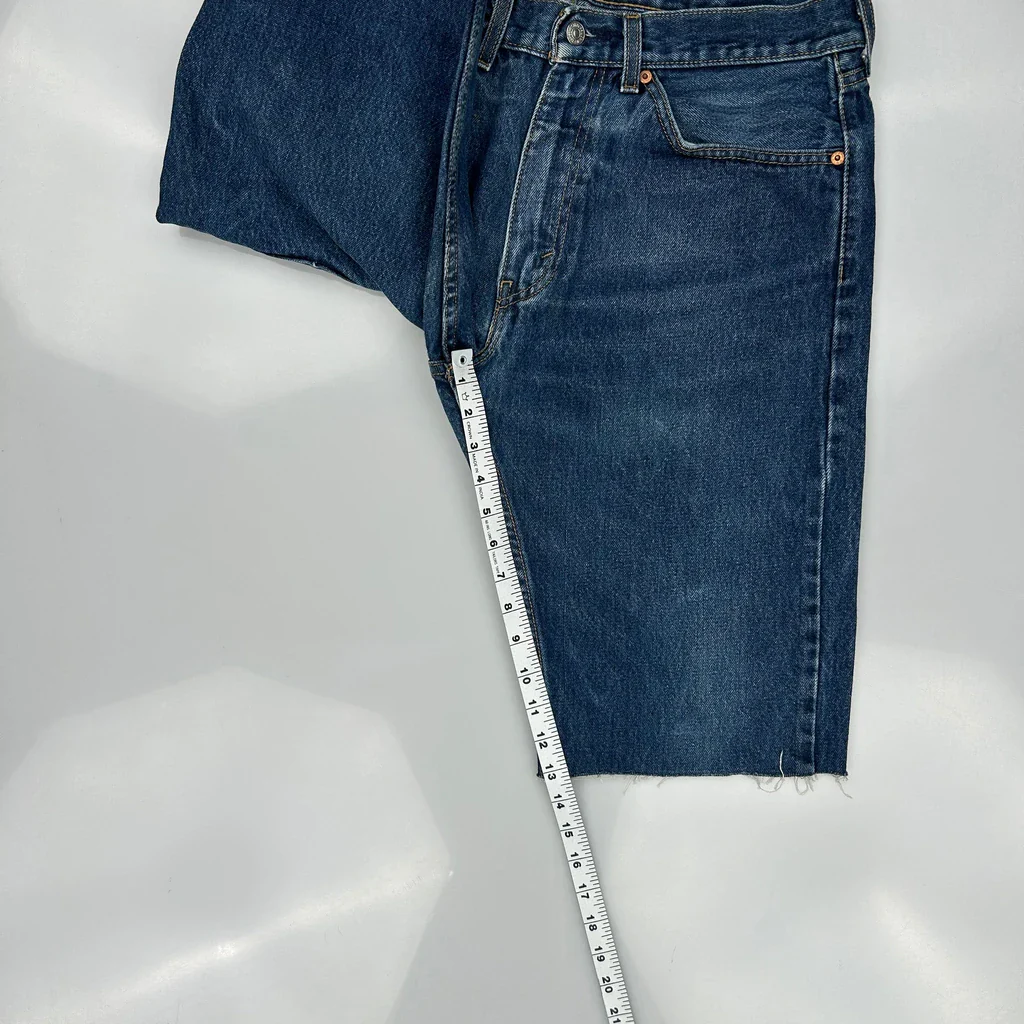 Levis Cut Off Denim Shorts - 34W 11L Blue Denim - Image 5