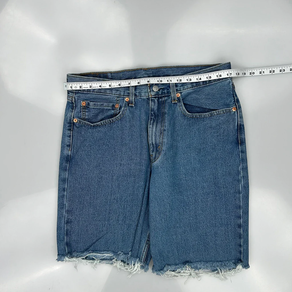 Levis Cut Off Denim Shorts - 34W 11L Blue Denim - Image 3