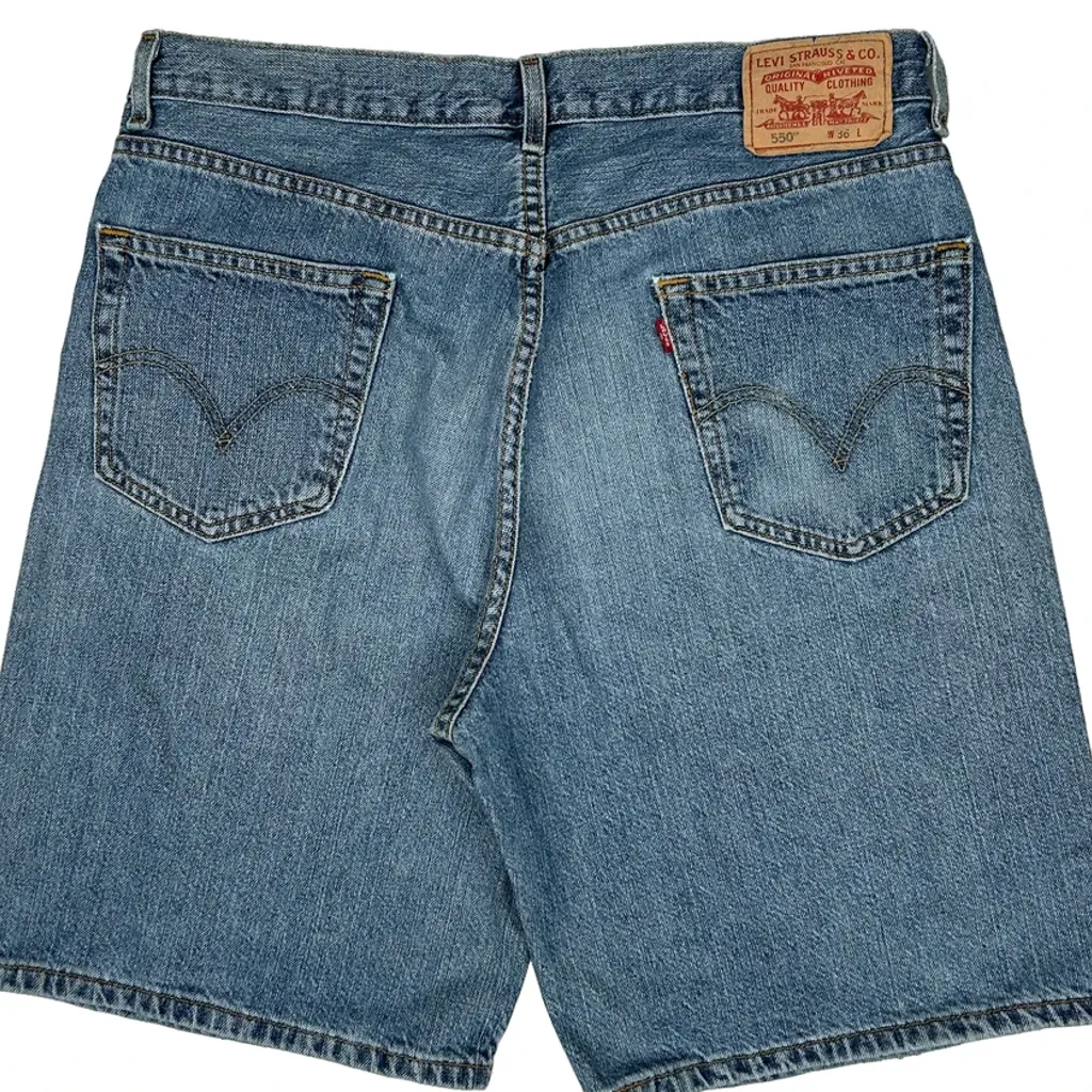 Levis 550 Denim Shorts - 35W 9L Blue Denim - Image 7