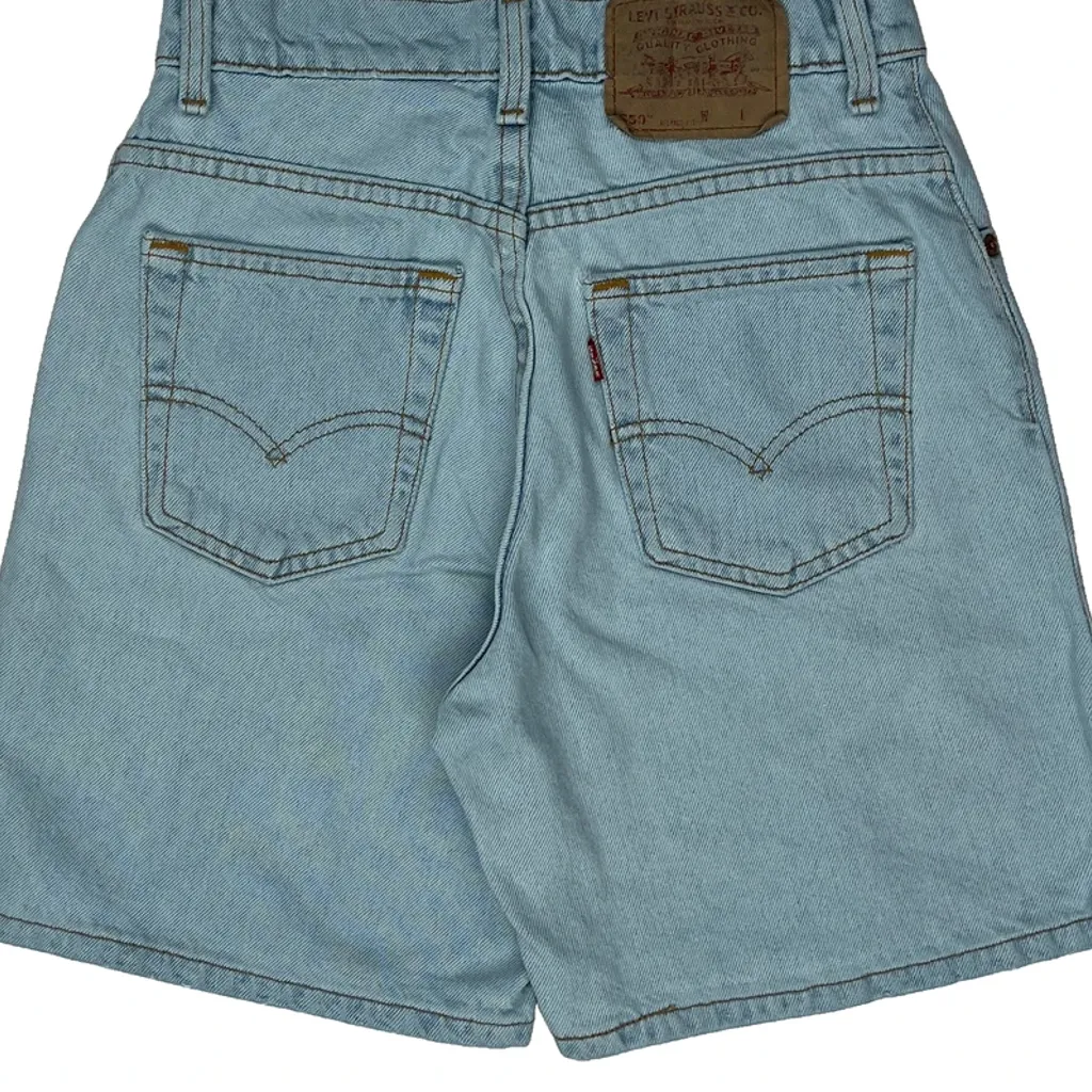 Levis Denim Shorts - 26W 9L Light Wash Denim - Image 7
