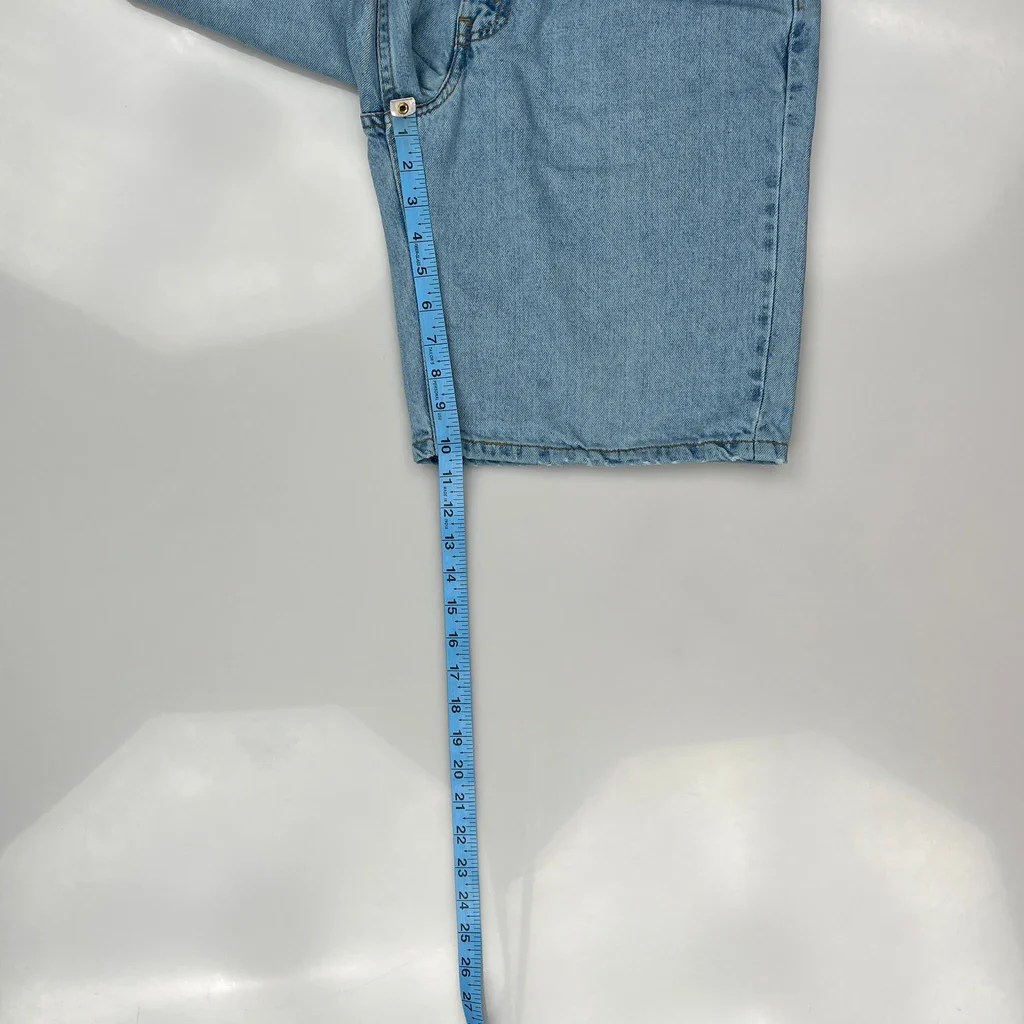 Levis Denim Shorts - 29W 10L Light Wash Denim - Image 5
