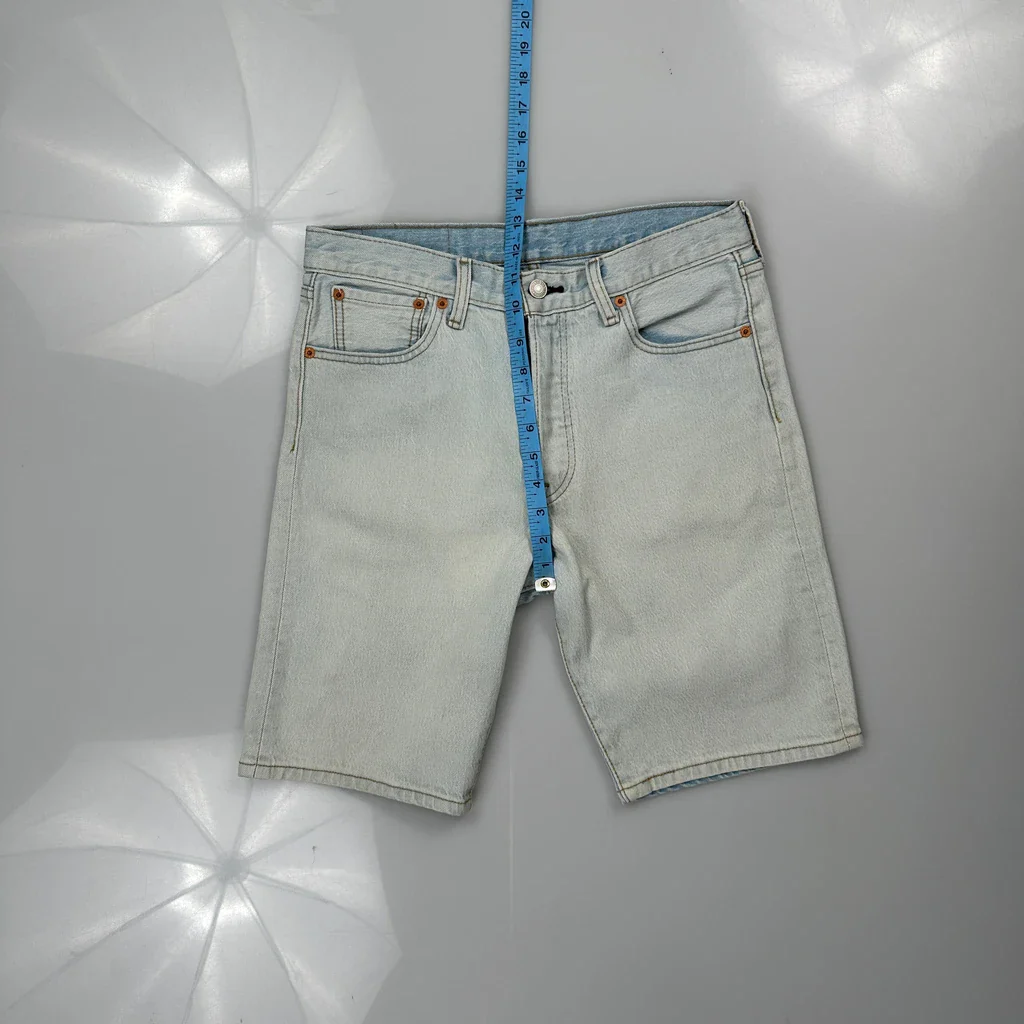 Levis Denim Shorts - 30W 10L Light Wash Cotton - Image 4