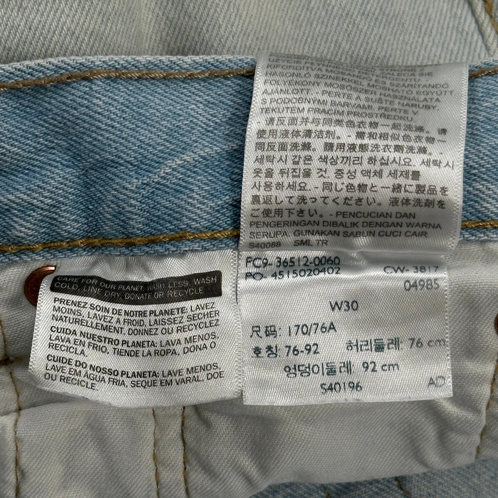 Levis Denim Shorts - 30W 10L Light Wash Cotton - Image 6