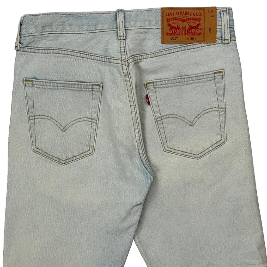 Levis Denim Shorts - 30W 10L Light Wash Cotton - Image 7