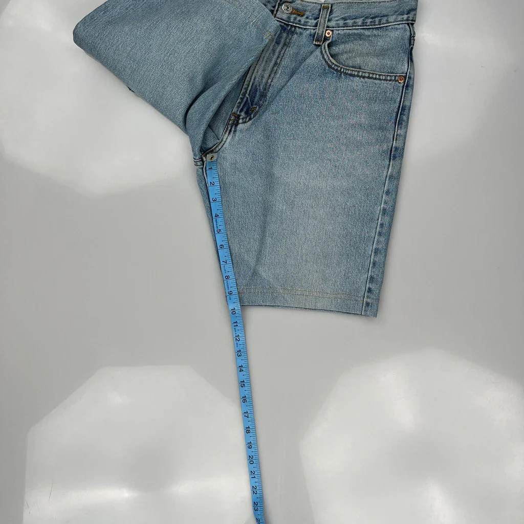 Levis Denim Shorts - 31W 10L Light Wash Denim - Image 5