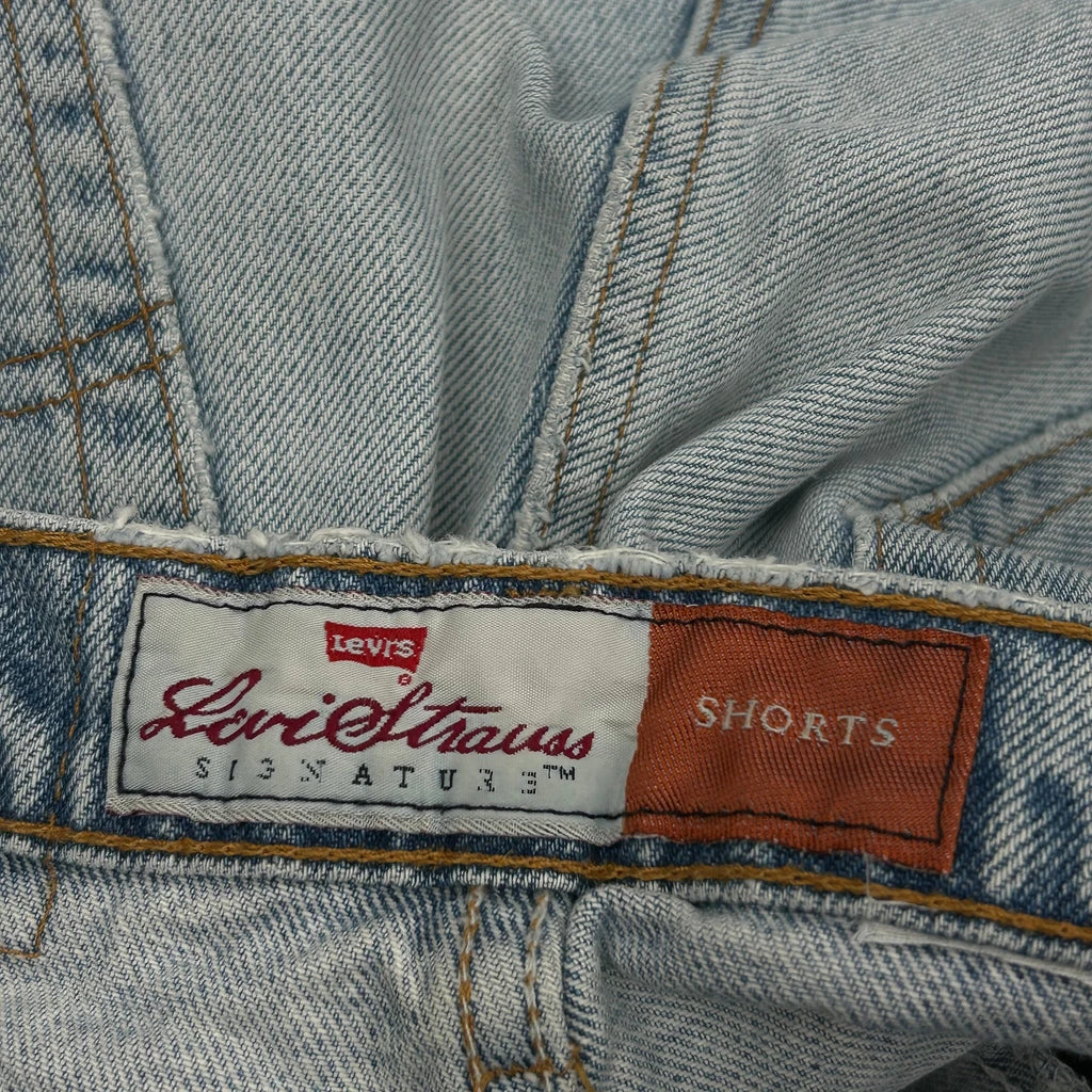 Levis Denim Shorts - 34W 10L Light Wash Denim - Image 6