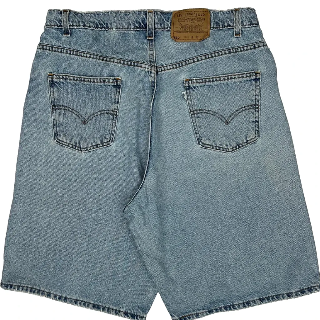 Levis 550 Baggy Denim Shorts - 35W 10L Light Wash Denim - Image 6