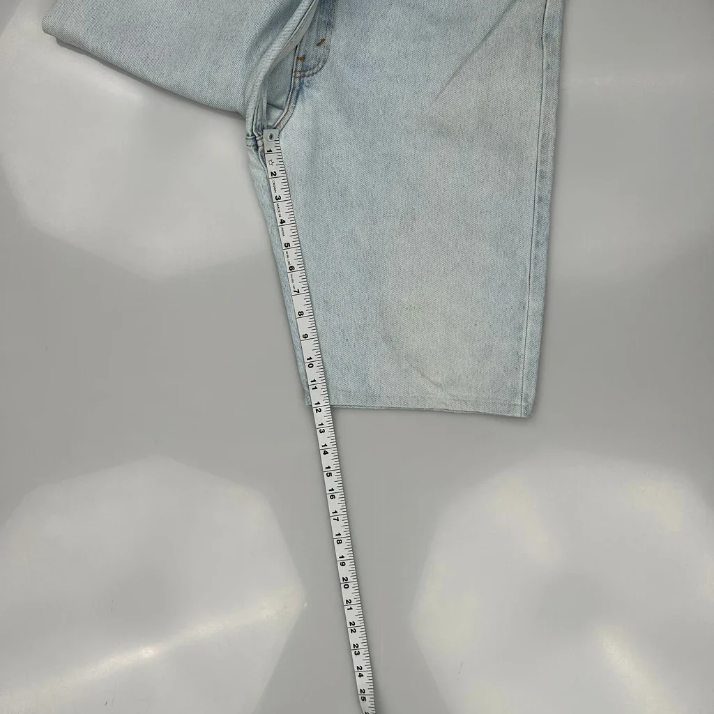 Levis Denim Shorts - 38W 10L Light Wash Denim - Image 5