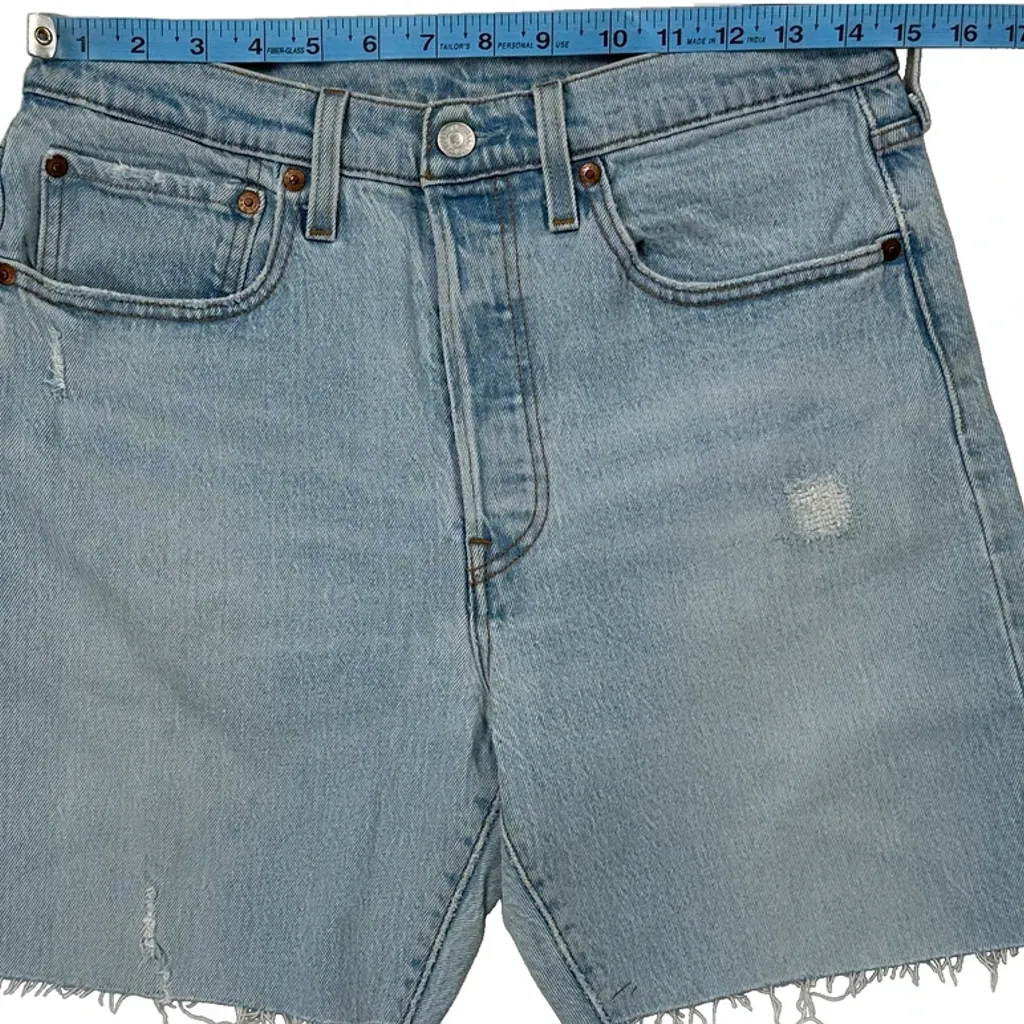 Levis Cut Off Denim Shorts - 29W UK 10 Light Wash Denim - Image 8