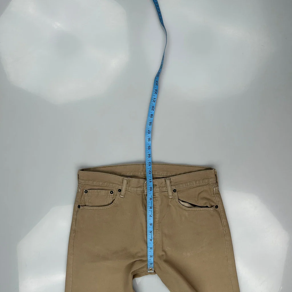Levis Jeans - 33W 27L Beige Cotton - Image 4