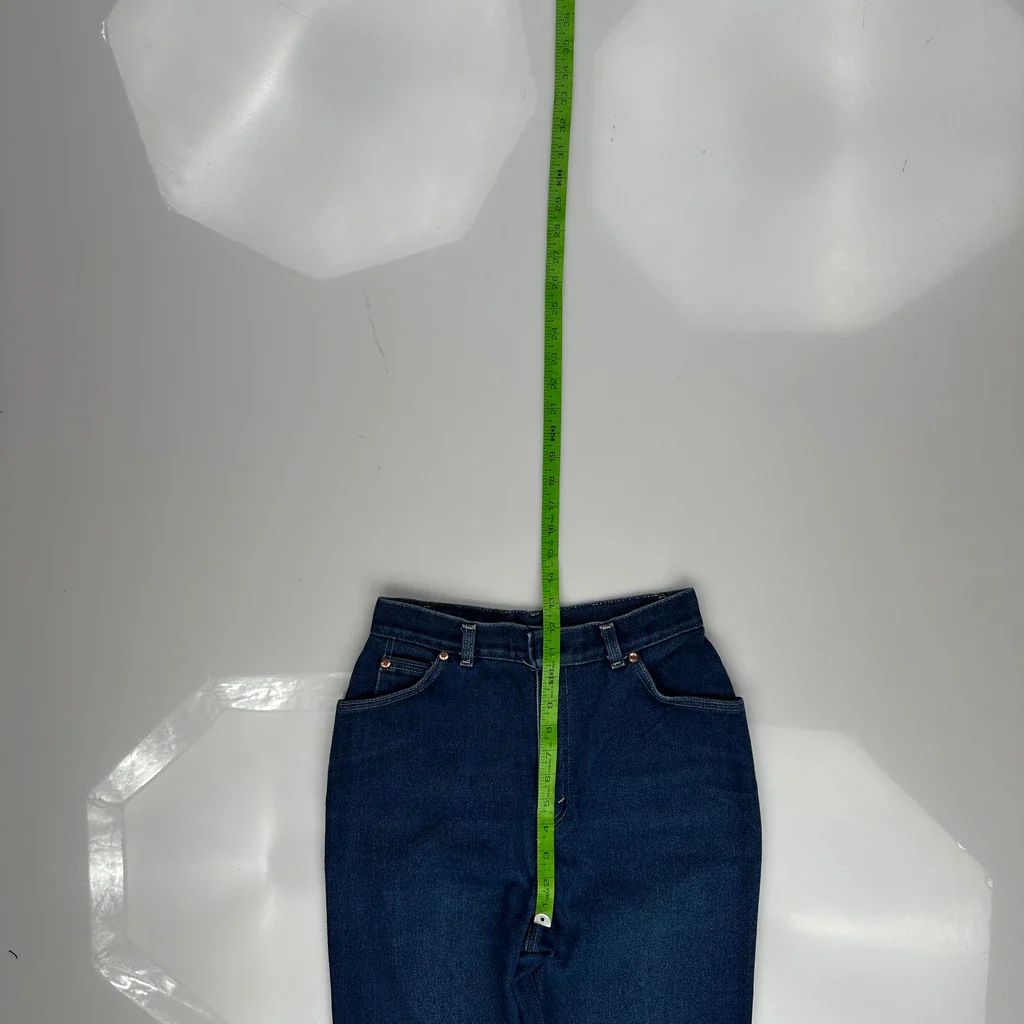Levis White Tab Jeans - 26W 31L Blue Denim - Image 4