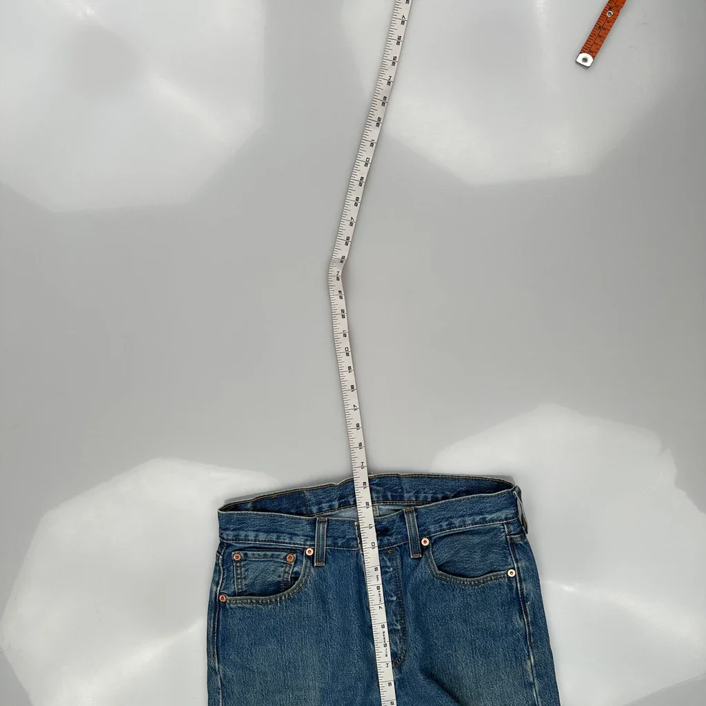 Levis Jeans - 32W 30L Blue Cotton - Image 4