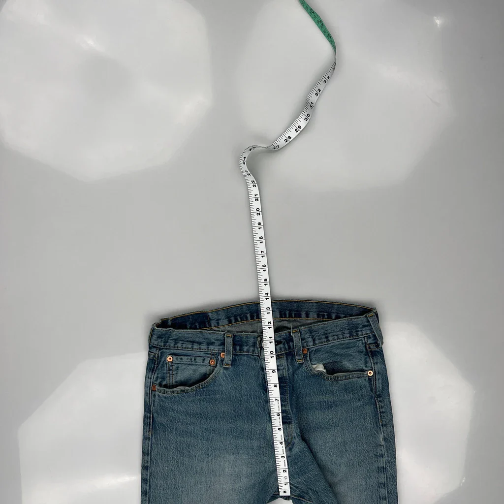 Levis Jeans - 32W 31L Blue Denim - Image 4