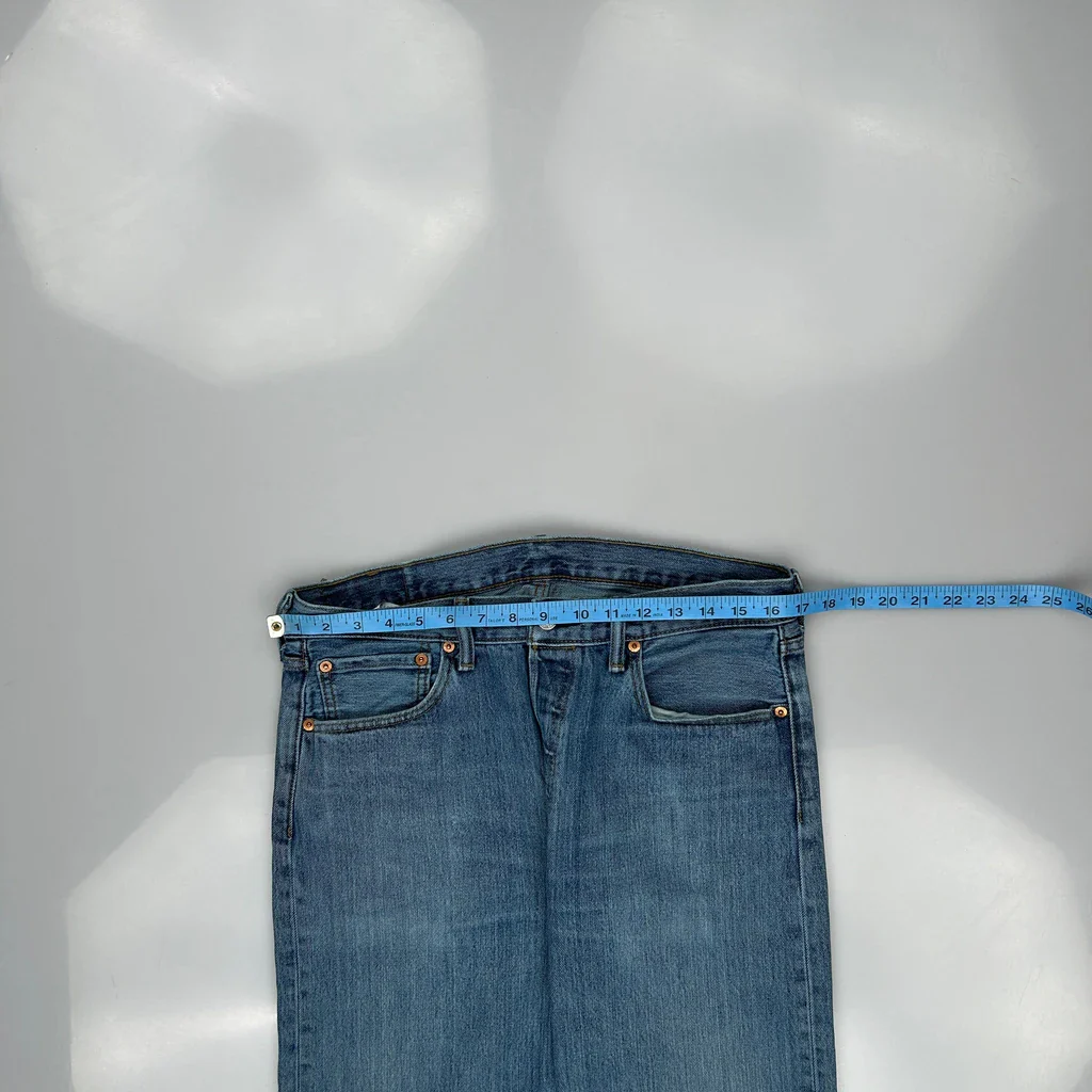 Levis Jeans - 33W 32L Blue Cotton - Image 3