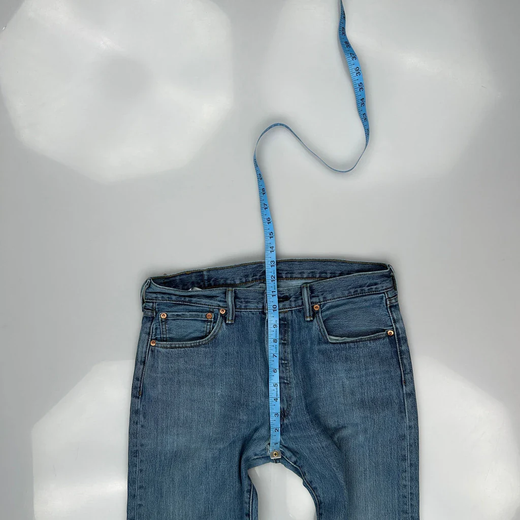 Levis Jeans - 33W 32L Blue Cotton - Image 4