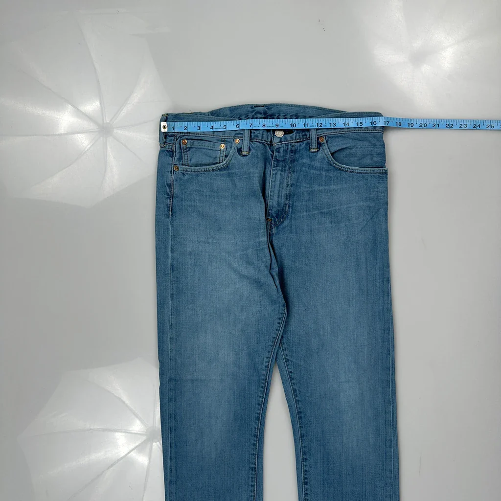 Levis Jeans - 33W 31L Blue Denim - Image 3