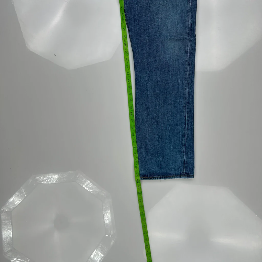 Levis Jeans - 35W 30L Blue Cotton - Image 6