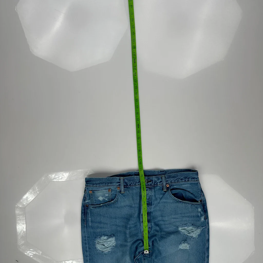 Levis Jeans - 35W 32L Blue Cotton - Image 4