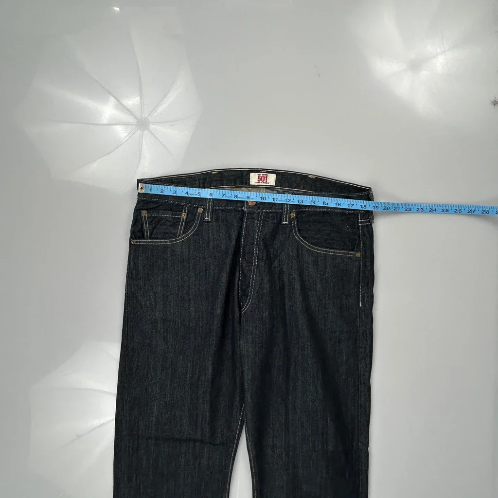 Levis Jeans - 36W 32L Dark Wash Denim - Image 3