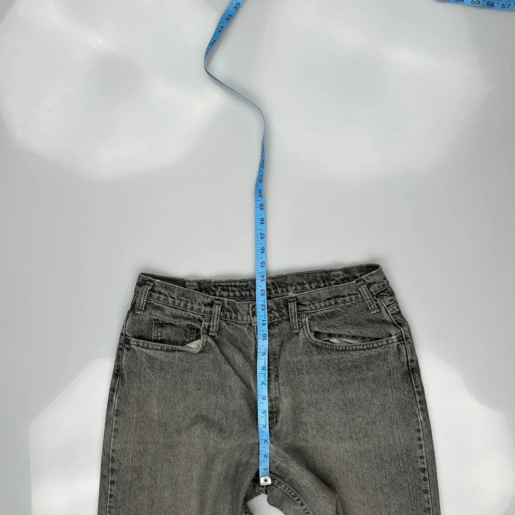Levis Jeans - 34W 31L Grey Denim - Image 4