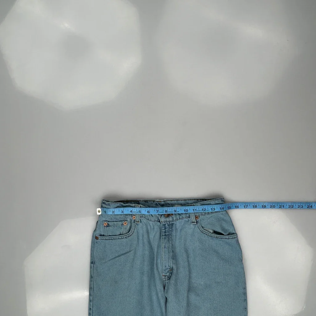 Levis Jeans - 28W 28L Light Wash Denim - Image 3