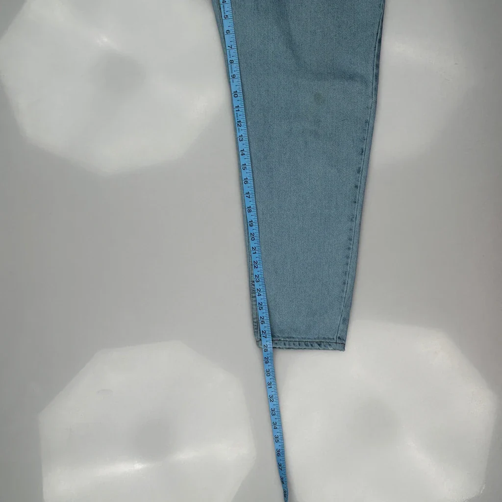 Levis Jeans - 28W 28L Light Wash Denim - Image 5