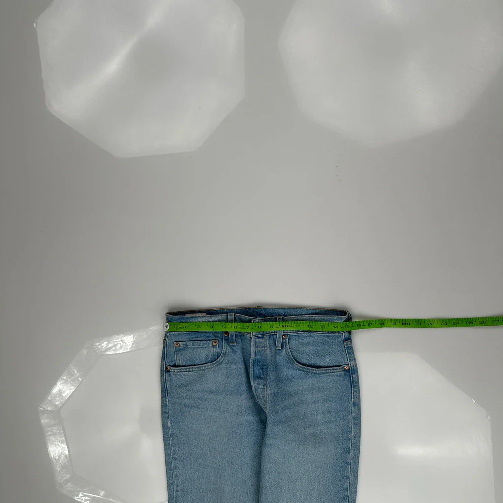 Levis Jeans - 30W 28L Light Wash Cotton - Image 3