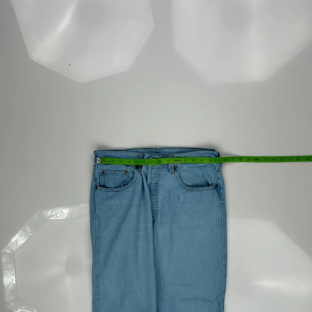 Levis Jeans - 30W 28L Light Wash Cotton - Image 3
