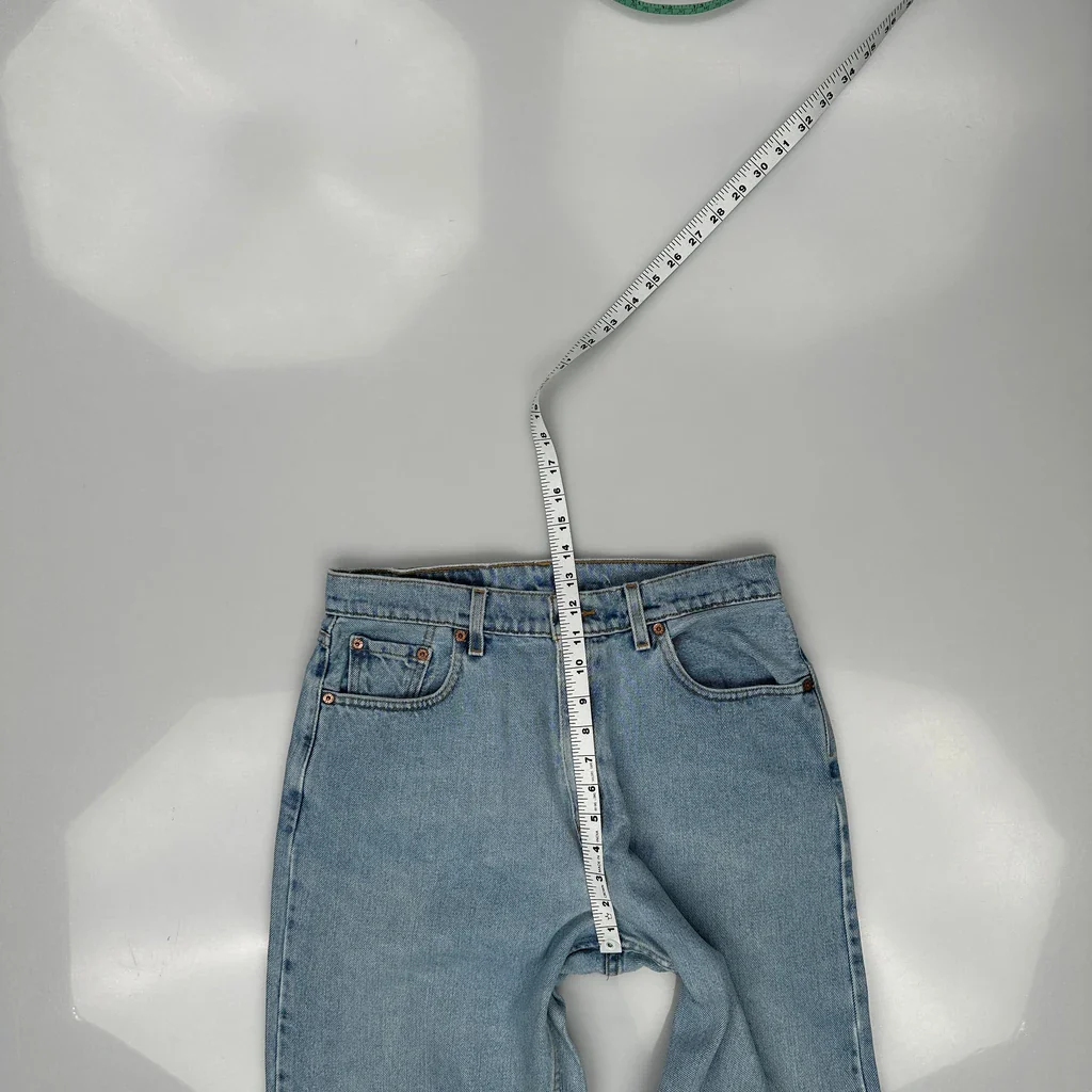Levis 560 Jeans - 31W 30L Light Wash Denim - Image 4