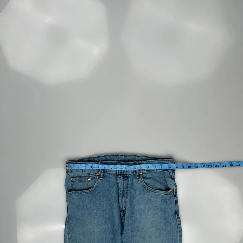 Levis Jeans - 31W 28L Light Wash Denim - Image 3