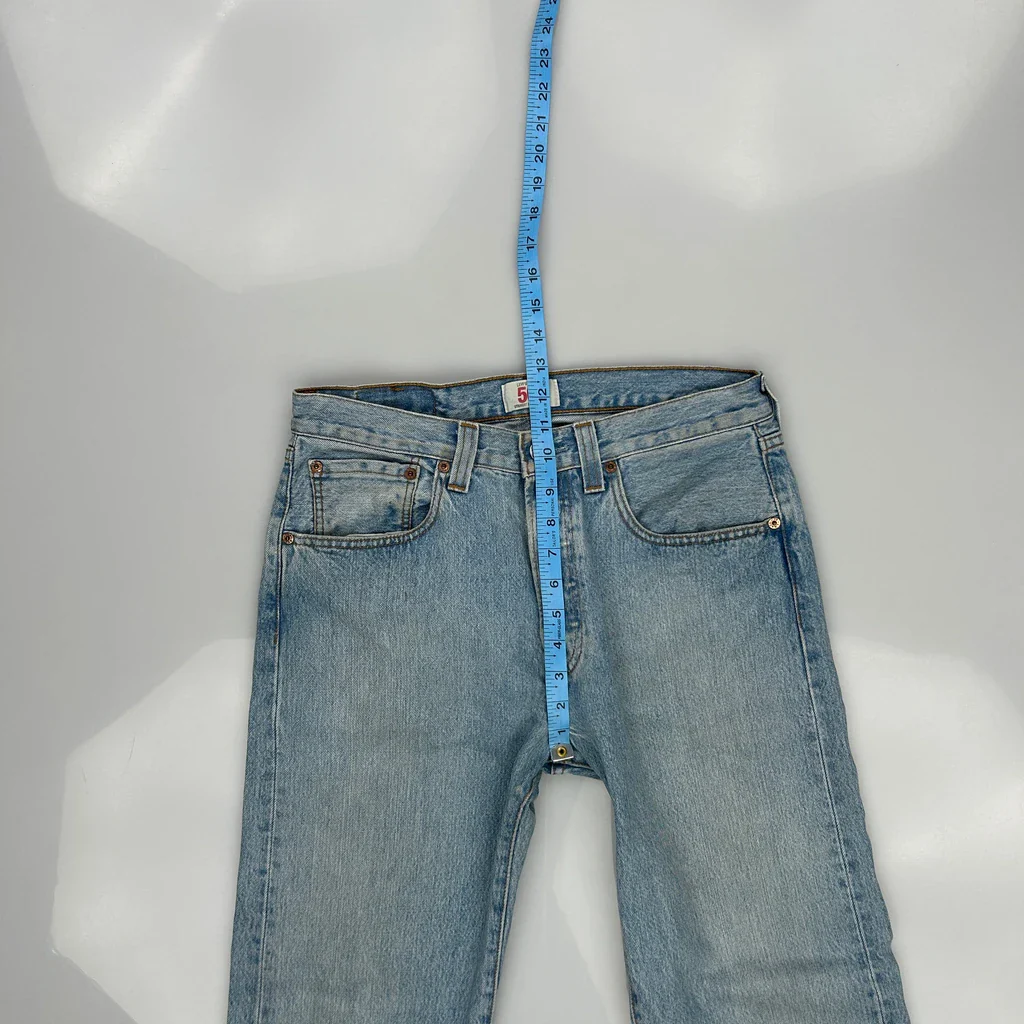 Levis Jeans - 32W 31L Light Wash Denim - Image 4