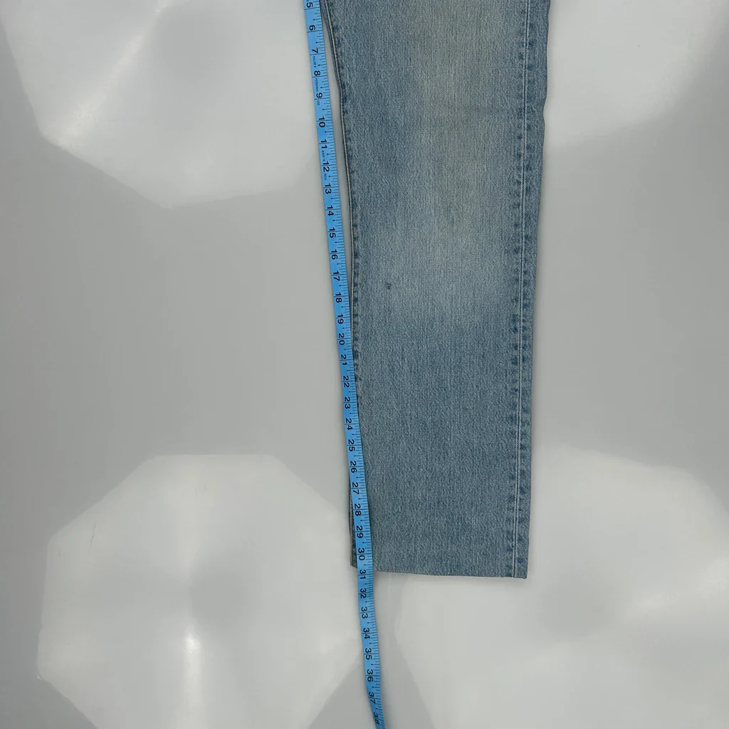 Levis Jeans - 32W 31L Light Wash Denim - Image 5